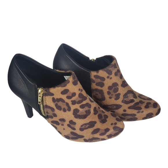 Dexflex Comfort Faux Fur Leather Leopard Print Ankle Boots Size 6M Fall Booties - Picture 1 of 13